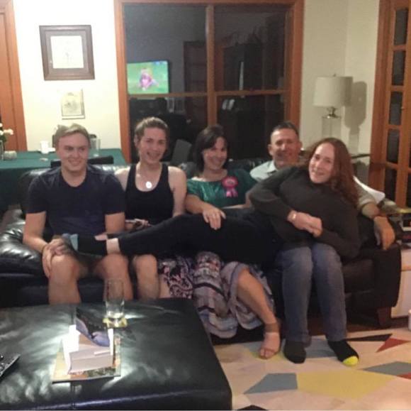 Meet your Posher, Simone - Picture 1 of 1